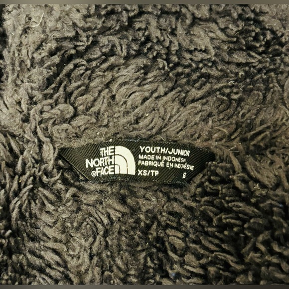 The North Face boys winter jacket! - Picture 2 of 6
